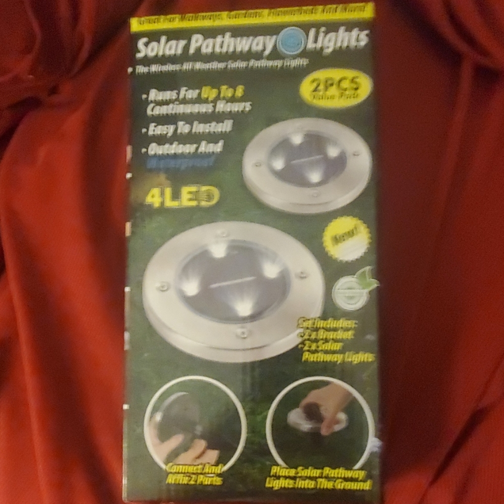 Solar pathway lights the wireless all weather